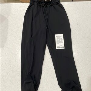 Lululemon Size 0 Stretch HR Jogger in Black